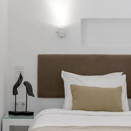 Momo Suites, Acropolis By Aura Homes אתונה