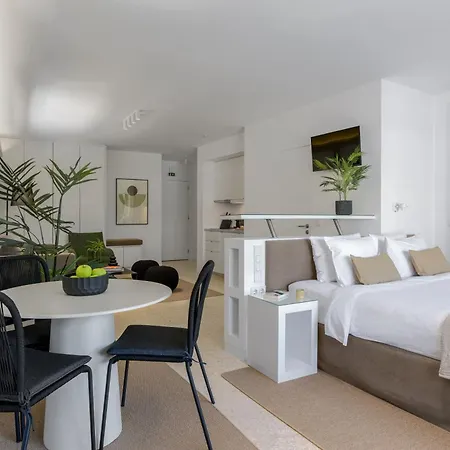 Momo Suites, Acropolis By Aura Homes * Atenas