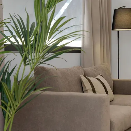 דירה Momo Suites, Acropolis By Aura Homes