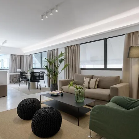 Momo Suites, Acropolis By Aura Homes * Atenas